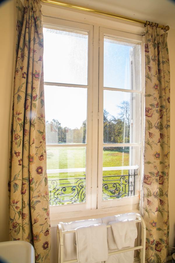 Chambres D'Hotes Chateau De La Puisaye Verneuil d'Avre et d'Iton Esterno foto